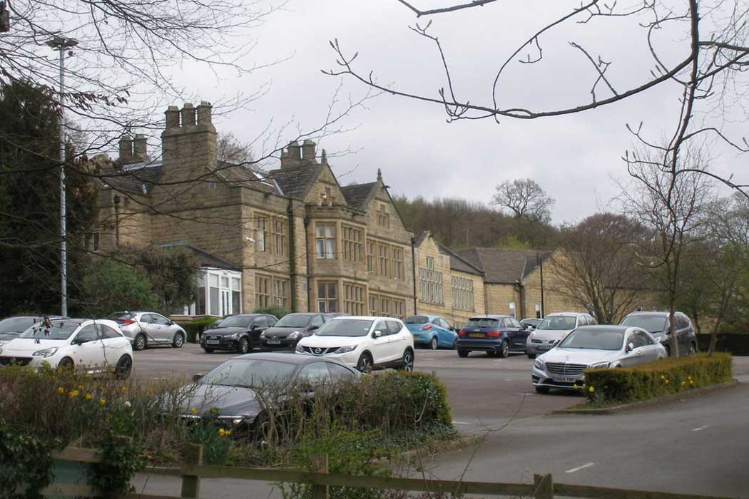 The Britannia Hollins Hall Hotel is a hotel with a golf course in the countryside north of Bradford that represents a good value accommodation option when compared to other country house hotels. (Photo: John Slater [CC BY-SA 2.0])