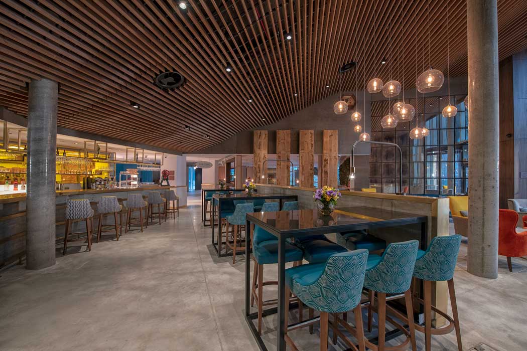 The Food Store restaurant and bar near the hotel’s reception area. (Photo © 2020 Hilton)
