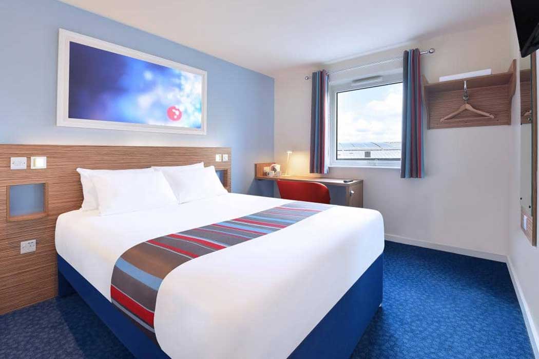 A double room at the Travelodge Bradford Central hotel. (Photo © Travelodge)