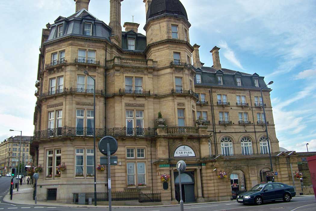 Bradford’s Midland Hotel is a grand railway hotel from the Victorian era that represents a good central accommodation option. (Photo: Mtaylor848 [CC BY-SA 3.0])