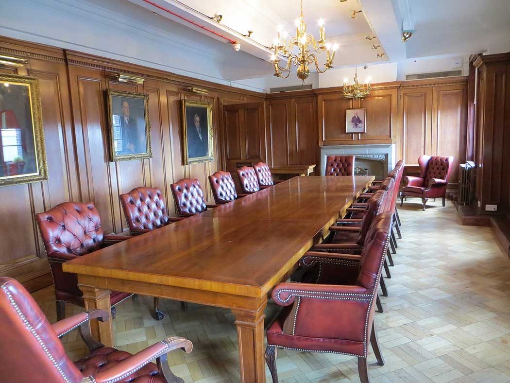 The former company boardroom of The Tetley Brewery. (Photo: Chemical Engineer [CC BY-SA 4.0])