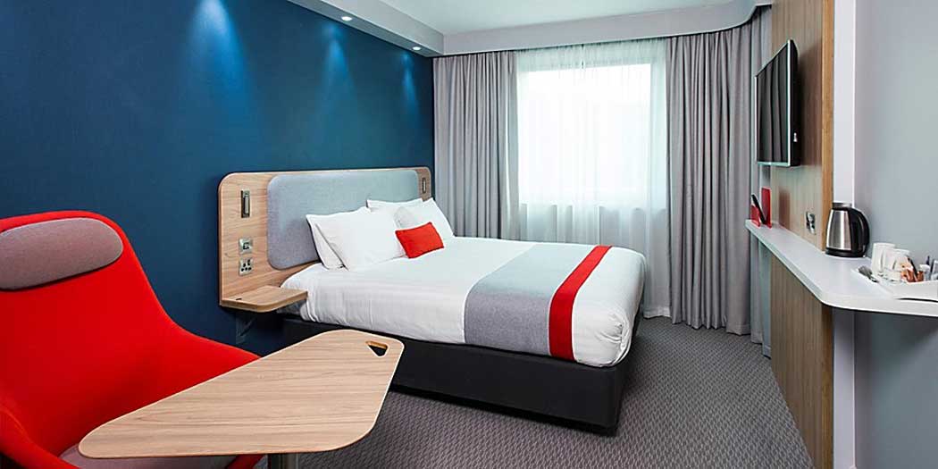 A double room at the Holiday Inn Express Leeds City Centre Armouries hotel. (Photo: IHG)