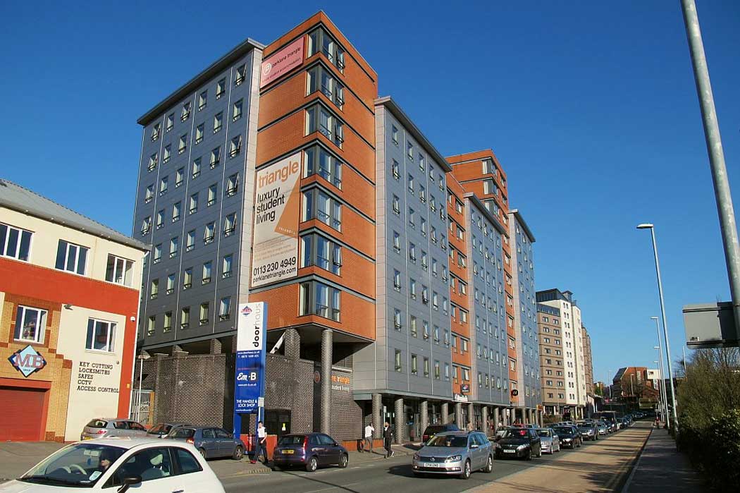 The Roomzzz Aparthotel Leeds City West apartment hotel is a good accommodation option if you’re looking for somewhere to stay with a little more space. It is on a busy arterial road, around a 15-minute walk west of the city centre. (Photo: Stephen Craven [CC BY-SA 2.0])