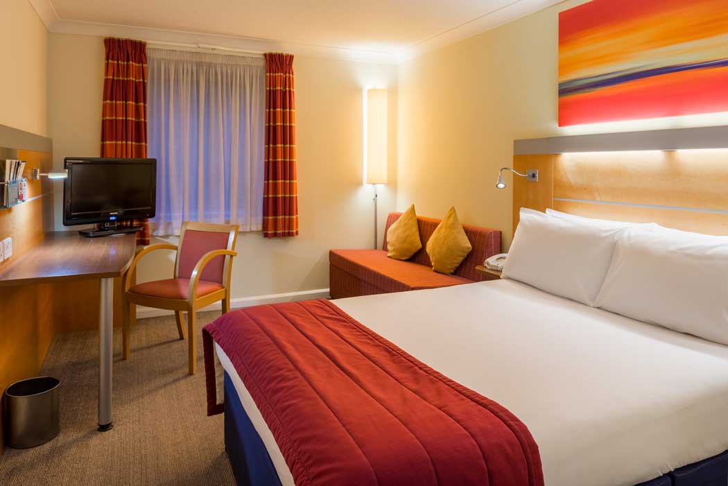 A double room at the Holiday Inn Express London – Swiss Cottage hotel. (Photo: IHG Hotels & Resorts)