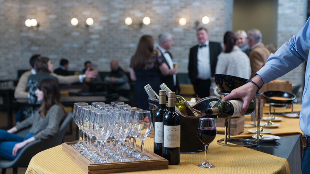 The hotel hosts social events for guests with complimentary drinks and snacks. (Photo: IHG Hotels & Resorts)