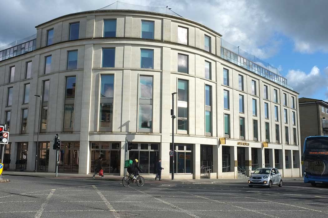 The Apex City of Bath Hotel is one of Bath’s largest hotels. It is a modern four-star hotel on the edge of the city centre and it offers a high standard of accommodation. (Photo © 2024 Rover Media)