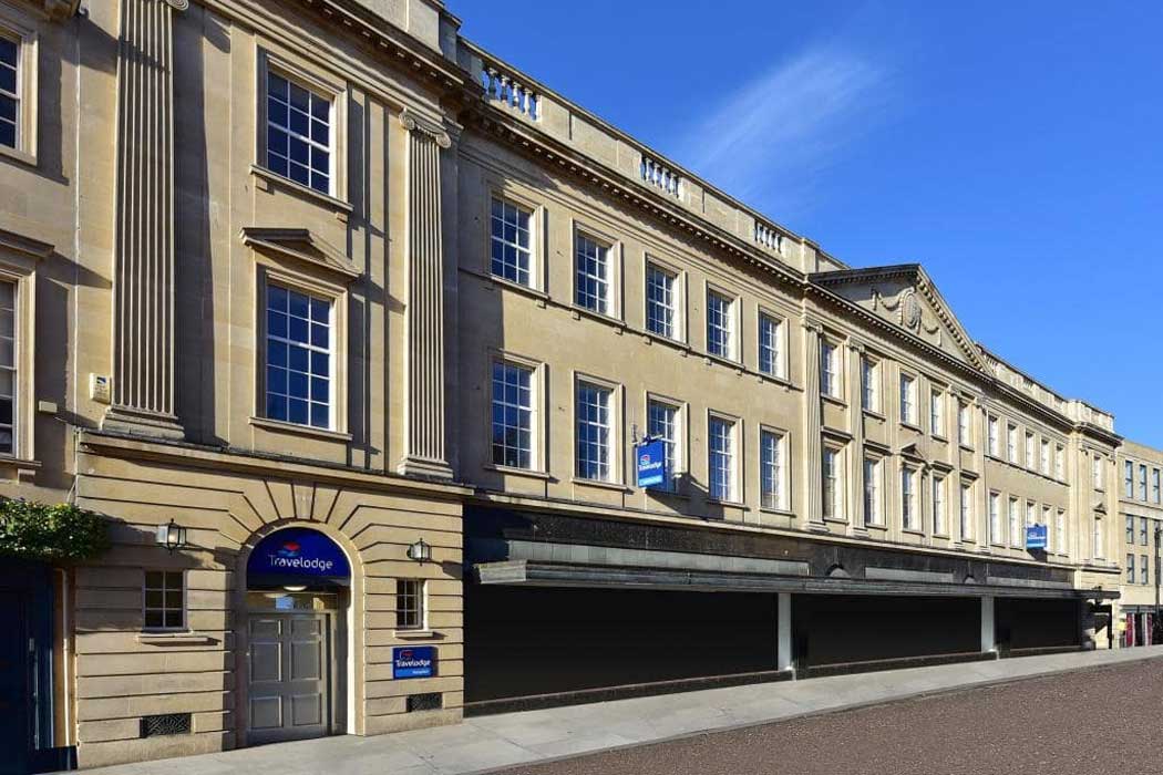 Travelodge Bath City Centre is a good value place to stay near the heart of Bath city centre. It is only a couple of minutes walking distance from Thermae Bath Spa and the Theatre Royal. (Photo © Travelodge)