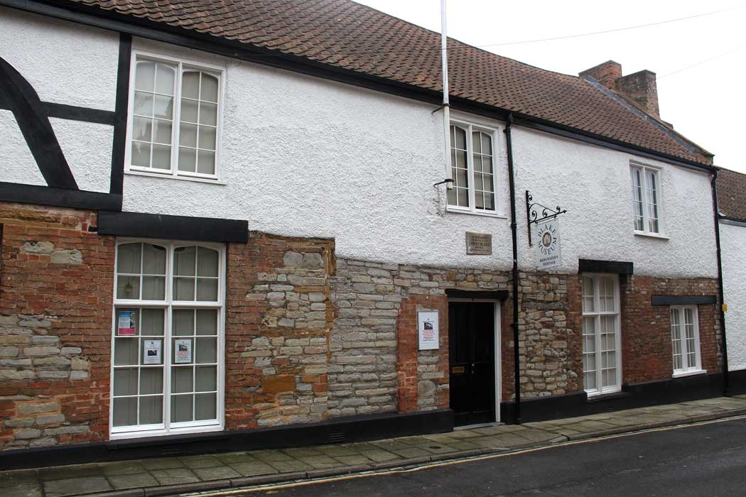 Blake Museum is located in the late 15th-century house close to the centre of Bridgwater, where Robert Blake, General at Sea was born. The museum has exhibits about the life and legacy of Robert Drake as well as other displays about local history. 