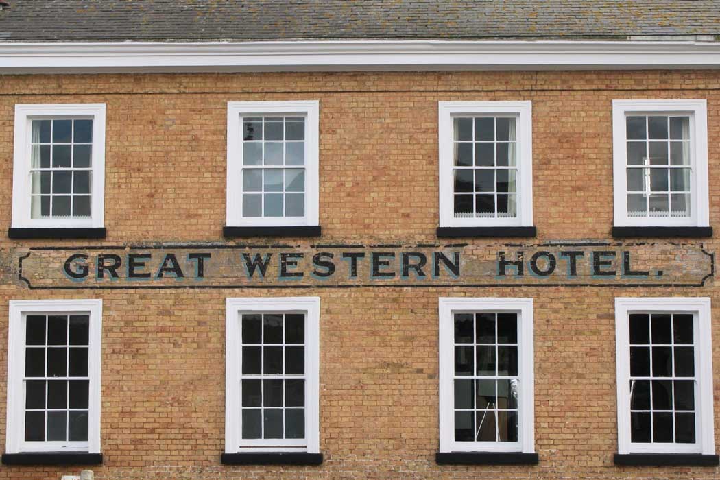 The Great Western Hotel is a Victoria railway hotel that reopened in 2019 after a major renovation. It is a small hotel with a lot of character and the location next to the railway station is perfect if you're travelling by train. (Photo: Geof Sheppard [CC BY-SA 4.0])