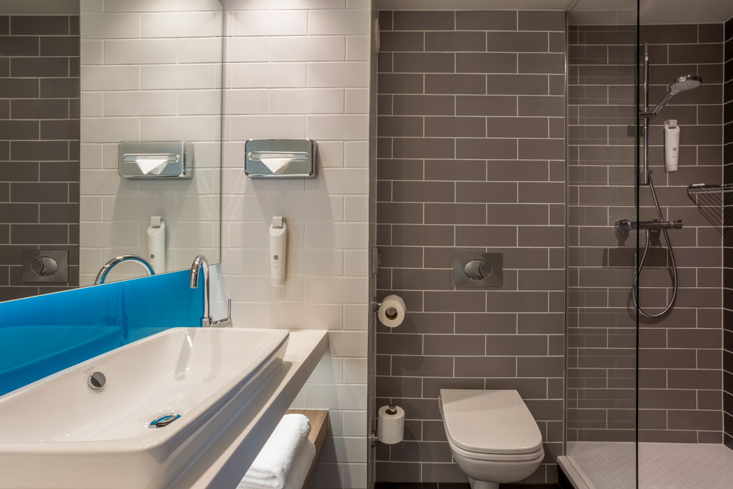 An en suite bathroom. (Photo: IHG Hotels & Resorts)