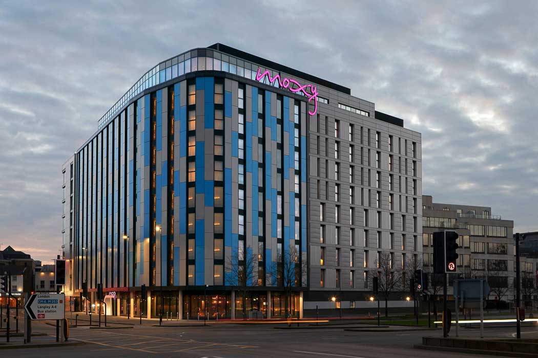 The Moxy Slough hotel is a stylish hotel in Slough, Berkshire that is an affordable alternative to staying in Windsor or central London. It is only a five-minute walk from Slough railway station, which has frequent trains that will take you to Windsor in just six minutes and London Paddington in only 15 minutes. (Photo: Marriott)