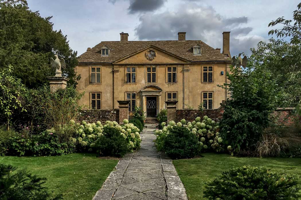 The 17th-century Tintinhall House is surrounded by the Tintinhull Garden, which is an excellent example of 20th-century Arts and Crafts-style garden design. (Photo: Ray Harrington on Unsplash)