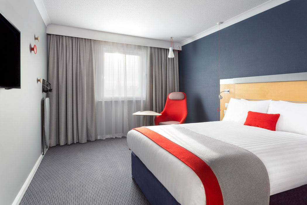 A double room at the Holiday Inn Express London Earls Court hotel. (Photo: IHG Hotels & Resorts)