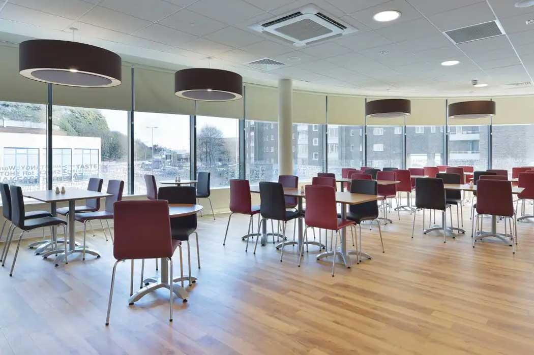 This Travelodge has its own bar and restaurant but it is about as charming as a hospital cafeteria. (Photo © Travelodge)