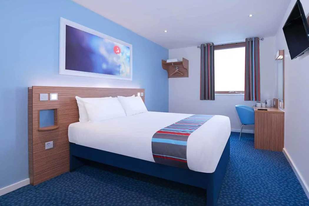 A double room at the Travelodge Dover hotel. (Photo © Travelodge)