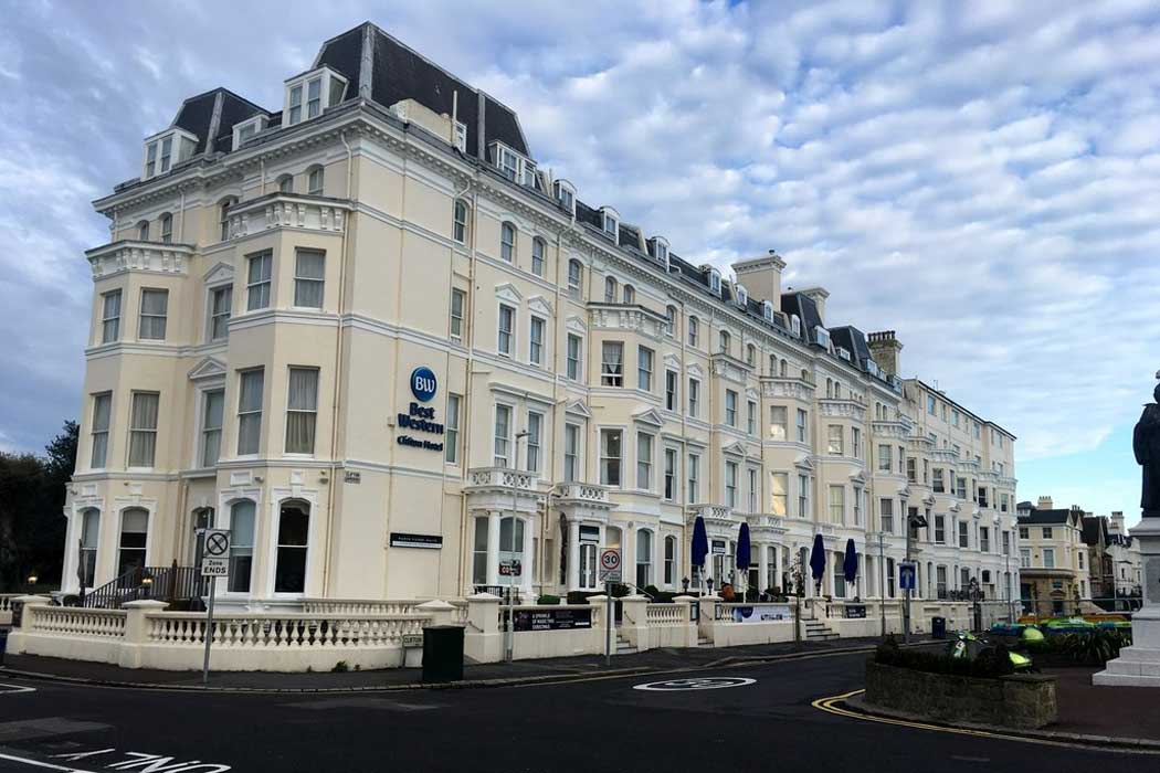 The Best Western Clifton Hotel is a charming hotel in a Victorian-era building close to the centre of Folkestone. (Photo: Peter Evans [CC BY-SA 2.0])