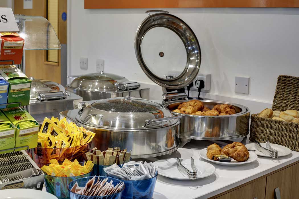 An Express Start breakfast is included in your room rate. (Photo: IHG Hotels & Resorts)