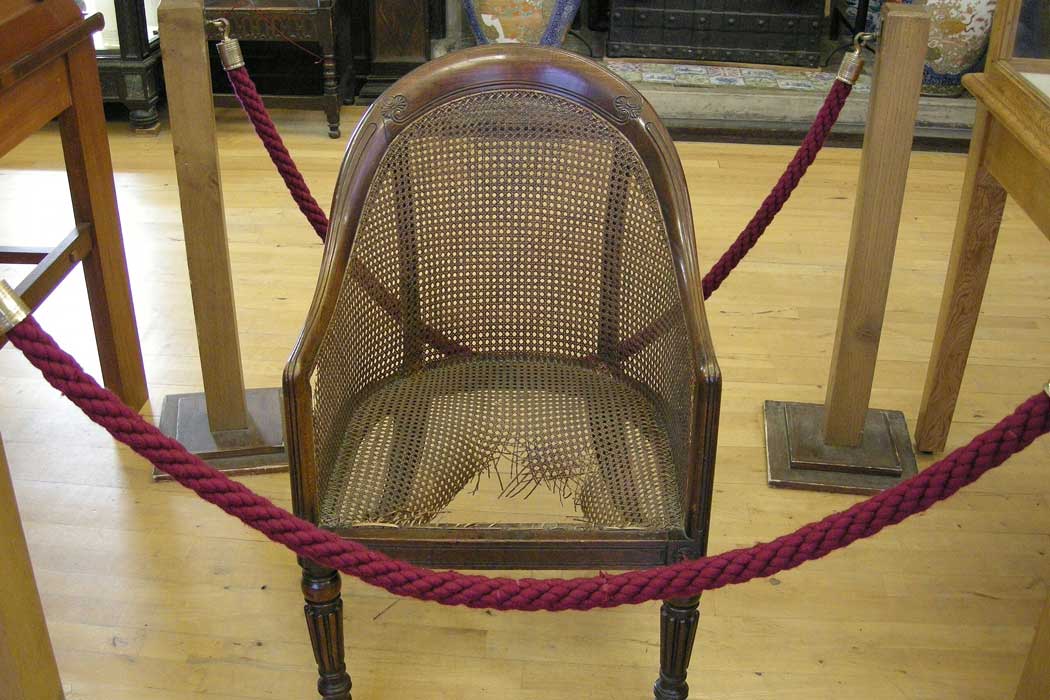 One of the highlights of the museum is the chair used by Napoleon Bonaparte when he was exiled on St Helena. (Photo: Helmuc [CC BY-SA 4.0])
