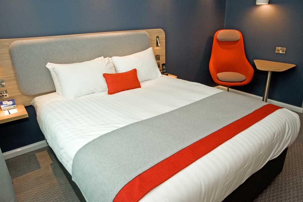 One of the guest rooms at Holiday Inn Express Ramsgate-Minster. (Photo: IHG Hotels & Resorts)