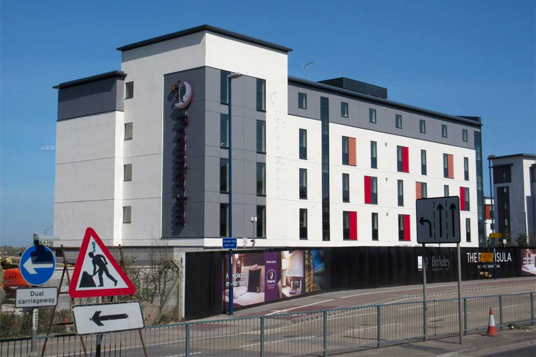 The Premier Inn Chatham/Gillingham (Victory Pier) hotel is a modern budget hotel that offers a high standard of accommodation for a reasonable price; however, the location is best suited if you’re driving. (Photo: David Anstiss [CC BY-SA 2.0])
