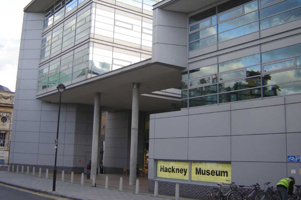 Hackney Museum is just off Mare Street in a building shared with a public library. (Photo: Tarquin Binary [CC BY-SA 2.5])
