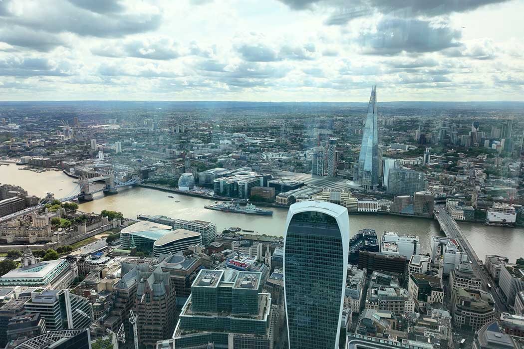 The view from Horizon 22 showing the River Thames, Tower Bridge, the Tower of London, the Shard and the Sky Garden. (Photo © 2025 Rover Media)
