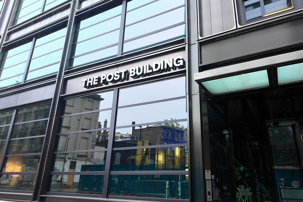 The Post Building is home of one of London’s lesser-known free viewing platforms. (Photo © 2024 Rover Media)