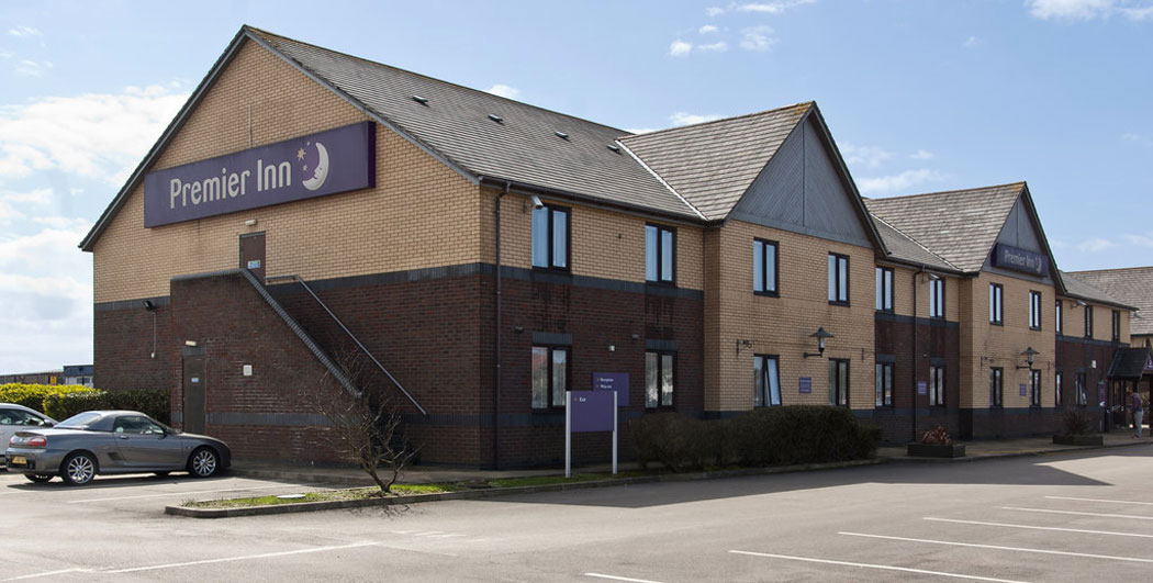 The Premier Inn hotel at Blackpool Airport. (Photo: Ian Greig [CC BY-SA 2.0])