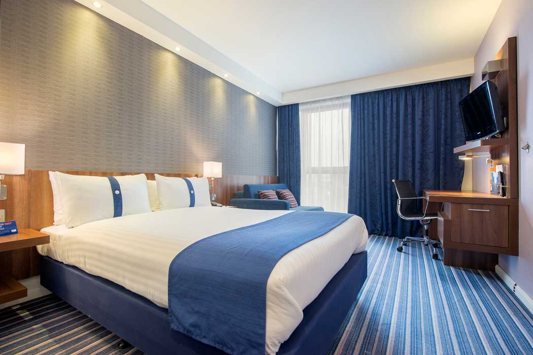 A guest room at the Holiday Inn Express Sheffield City Centre hotel. (Photo: IHG Hotels & Resorts)