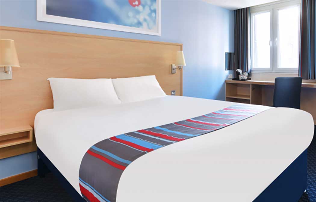 ​​This hotel also has Standard Room Plus rooms, which are a small upgrade over standard rooms and include a pod espresso coffee machine. These rooms are also located on the hotel's quietest floor and include free Wi-Fi internet access. (Photo © Travelodge)