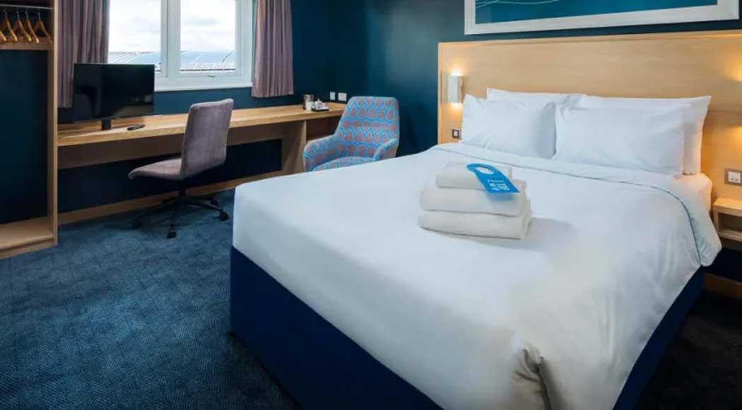 Rooms at the Travelodge Sheffield Richmond hotel feature Travelodge’s new room design and, as such, it offers a higher standard of accommodation than the average Travelodge hotel. (Photo © Travelodge)