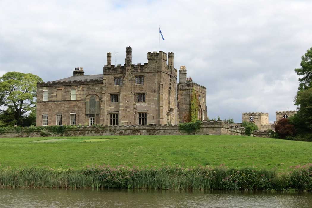 Ripley Castle is an easy excursion from either Harrogate or Ripon. (Photo: Martin Dawes [CC BY-SA 2.0])