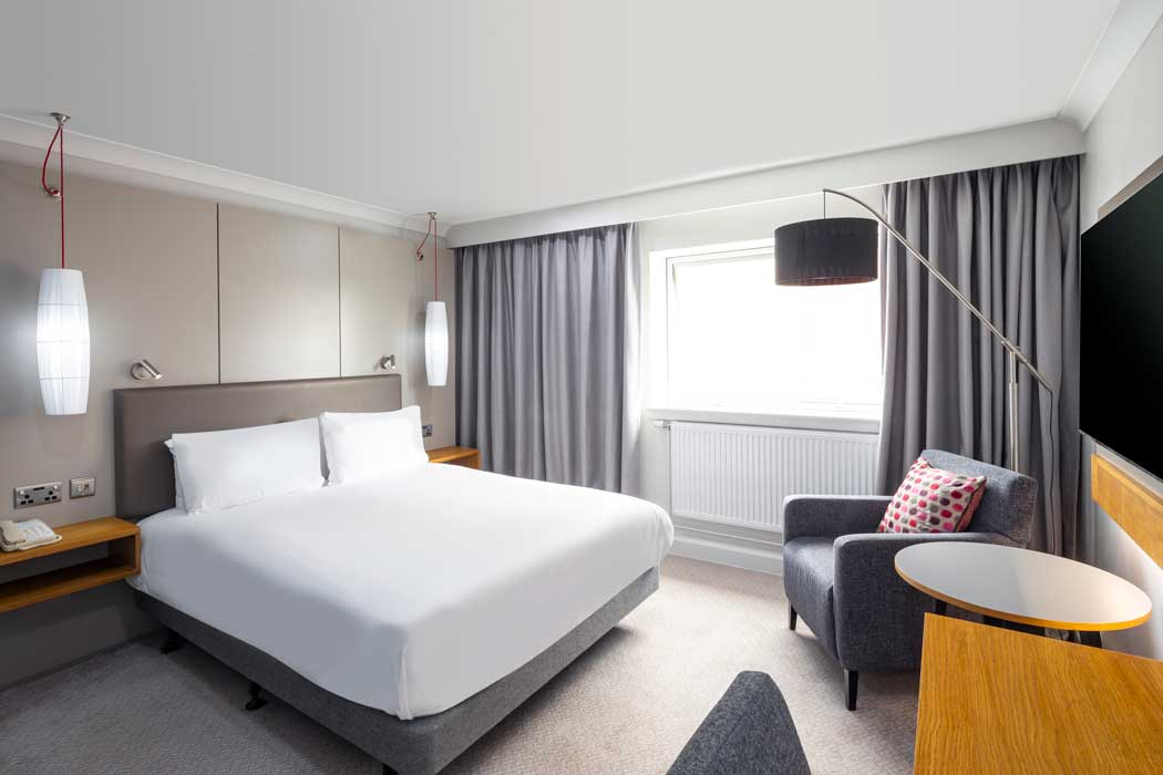 A guest room at the Crowne Plaza Harrogate hotel. (Photo: IHG Hotels & Resorts)